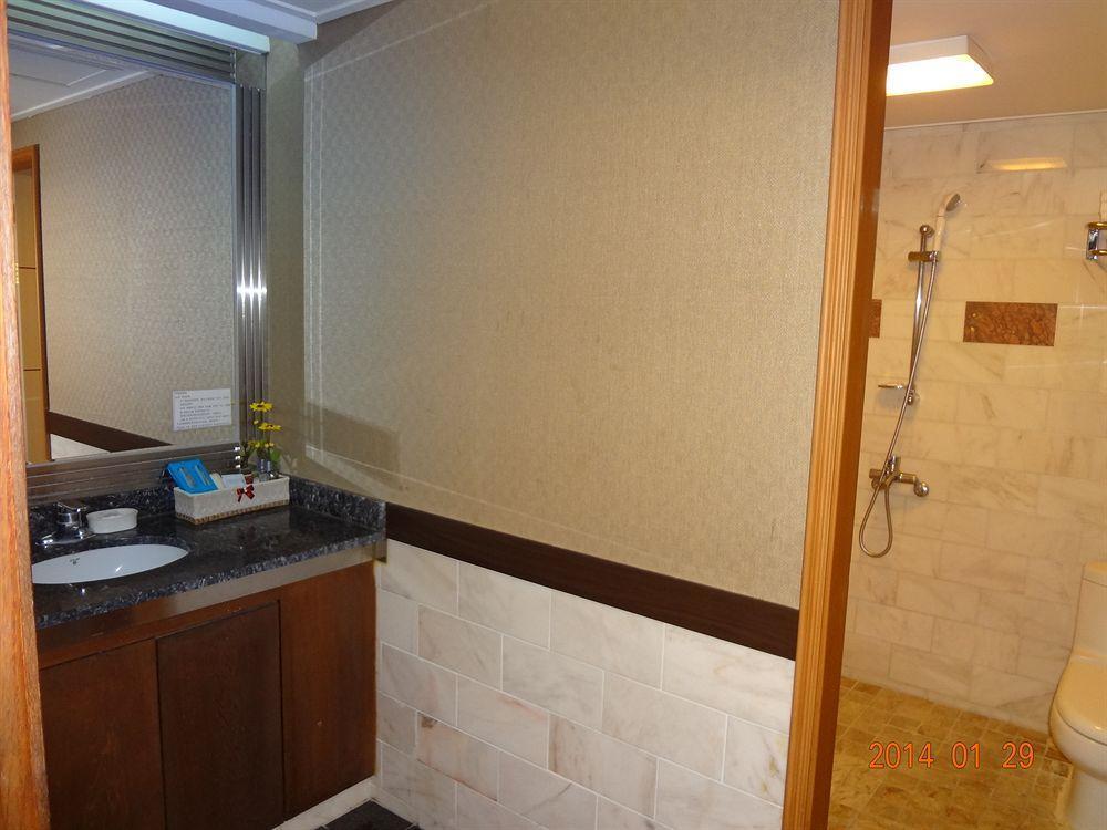 Diamond Tourist Hotel Busan Luaran gambar